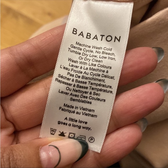 Aritzia Babaton Billy Skirt size 2 - Picture 5 of 5